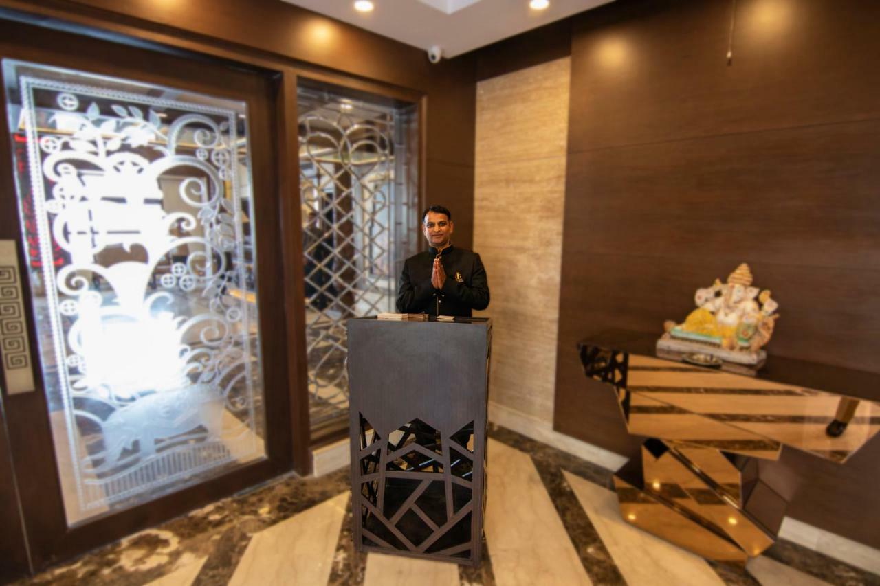 Grand Imperial Resort ムスーリー エクステリア 写真
